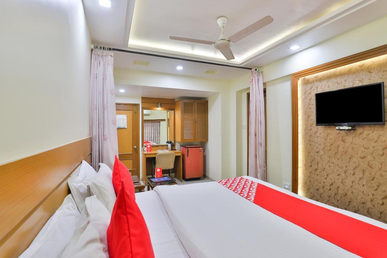 Oyo 17117 Hotel Rainbow 바도다라 외부 사진